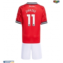 Otroški Nogometni dresi Manchester United Joshua Zirkzee #11 Domači 2025-26 Kratek Rokav (+ Kratke hlače)